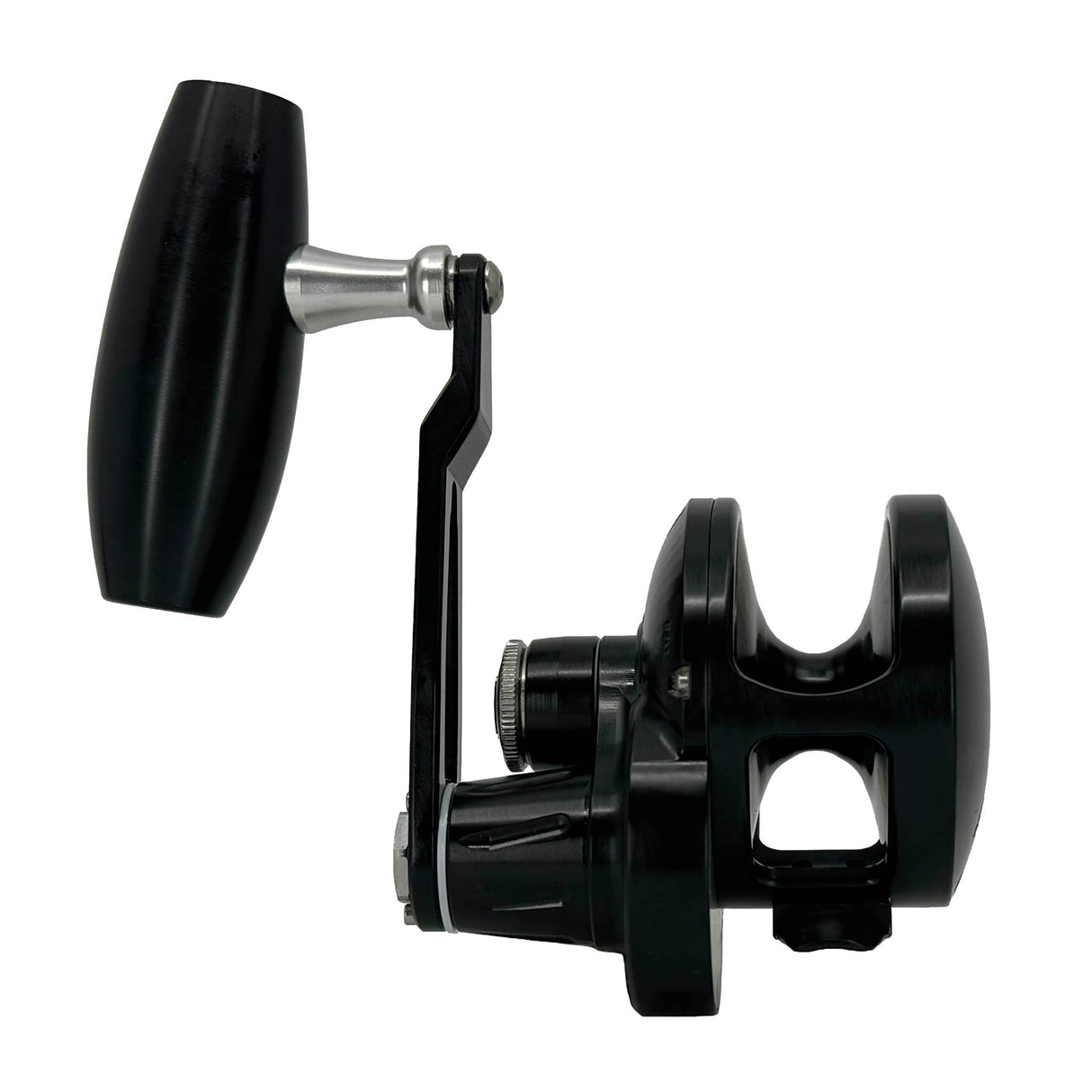 Accurate Valiant Matte Black Lever Drag Reels