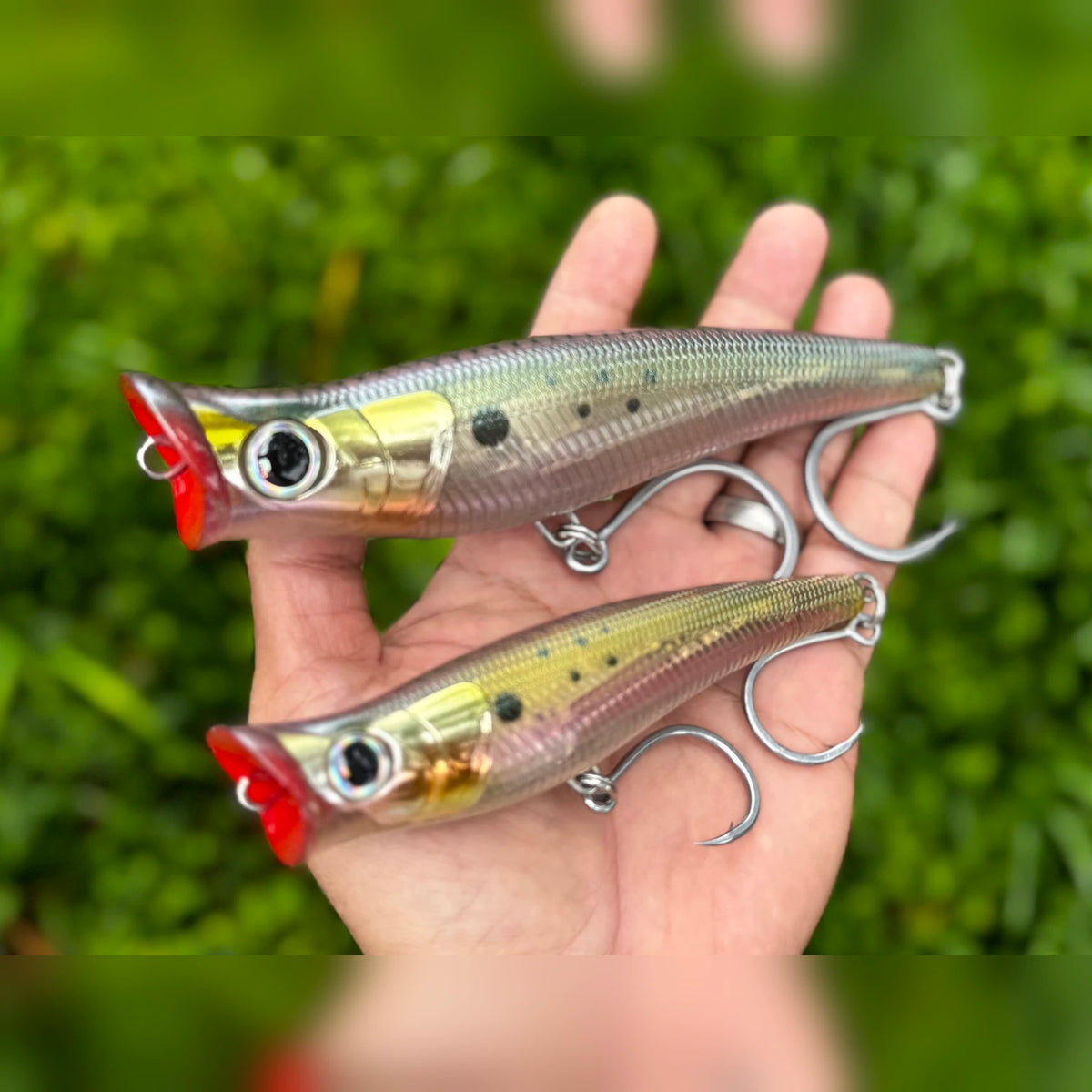 Mikros-Pop 130 and 170 in Bunker held in hand for size